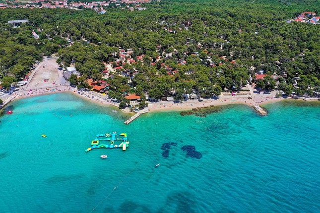 Park Soline, peščena plaža Biograda na Moru.