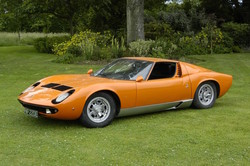 5. Lamborghini miura (1966) 