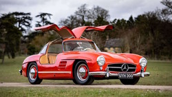 10. Mercedes-Benz 300 SL 