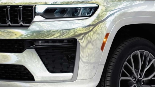 Jeep grand cherokee: Prve fotografije prenovljenega jeepa grand cherokee