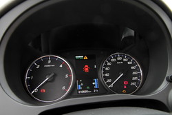 Mitsubishi outlander 2.2 DI-D 4WD intense+: Zadržan in razumen