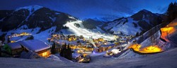 Večerna panorama Saalbacha, foto Saalbach.com/Christian Woeckinger