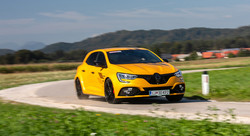 Renault megane r.s. tce 300 edc ultime: Ultimativni